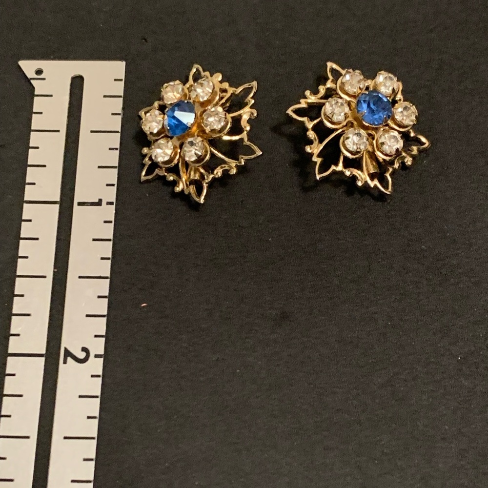 Vintage brooches